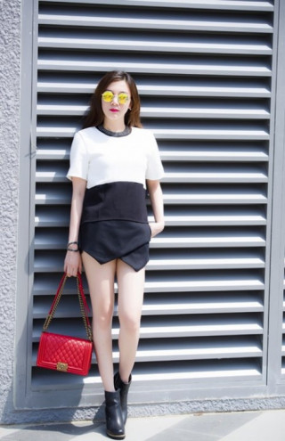 “Tiểu xảo” khoe chân thon của hotgirl Sài Gòn