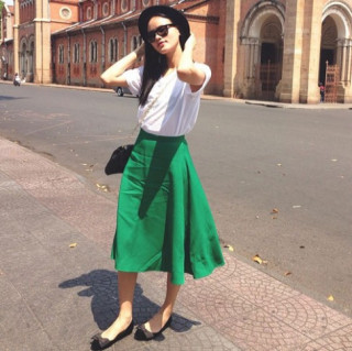Tuần qua: Về VN, Tuyết Lan tưng bừng khoe style