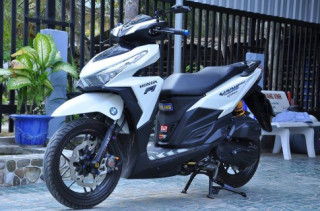 Vario 150 trắng ngọc trai lung tinh với gói độ giá trị