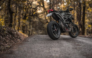 Vẻ đẹp hút hồn của Ducati Hypermotard độ full carbon tại Thái Lan