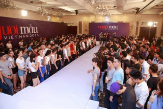 VNTM 2015: Thí sinh nữ cao gần 2 mét được ưu ái đặc biệt