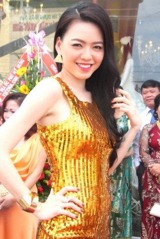 Vũ Hoàng Điệp vượt rừng về vùng sâu làm cô dâu