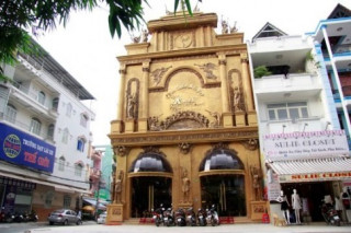Cận cảnh tòa lâu đài dát vàng 20 tỷ độc đáo nhất Sài Gòn
