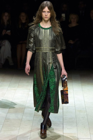 Chủ nghĩa chiết trung thấm đẫm trong BST Burberry