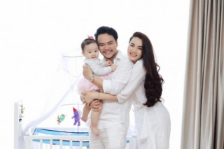 Con gái Trang Nhung cực hóm hỉnh đón sinh nhật đầu tiên