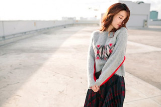 Diễm My 9x đeo túi Gucci gây xôn xao một góc phố