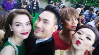 Hà Hồ lộng lẫy, Tóc Tiên căng mọng bên Tyra Banks