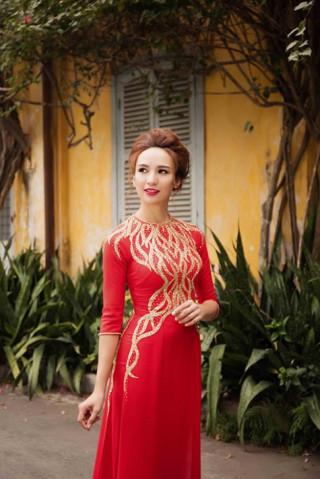 Hoa hậu du lịch Ngọc Diễm ngày càng mặn mà, đằm thắm