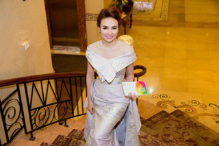 Hoa hậu Ngọc Diễm lộng lẫy, kiêu sa trong đêm tiệc