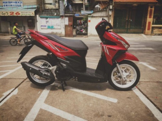Honda Click 125i độ nhẹ nhàng với dàn phụ kiện hàng hiệu