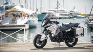 KTM thông báo triệu hồi 1290 Super Adventure vì lỗi giảm xóc
