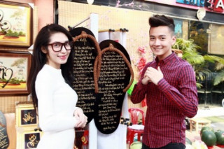 Ngô Kiến Huy đưa bạn gái 5 năm đi du xuân muộn