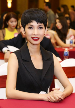 Nhan sắc 4 ứng viên giám khảo The Face Việt