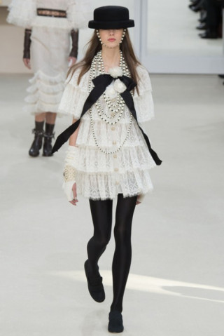 Những ứng dụng tuyệt vời từ Chanel thu đông 2016