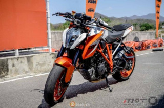 Sự hấp dẫn đến từ mẫu nakedbike mạnh nhất hiện nay
