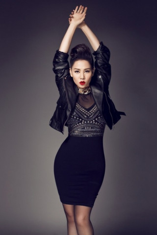 Thu Minh khoe đường cong bốc lửa sau giảm cân