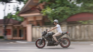 Trên yên cảm nhận chiếc Kawasaki Z300 ABS