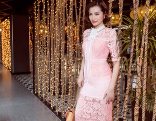 Trúc Diễm mặc đẹp “trốn” chồng đi chơi xuân