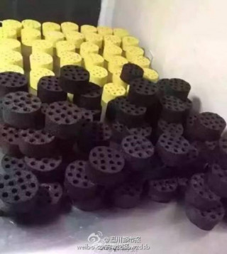 Trung Quốc rộ mốt ăn bánh “than tổ ong”