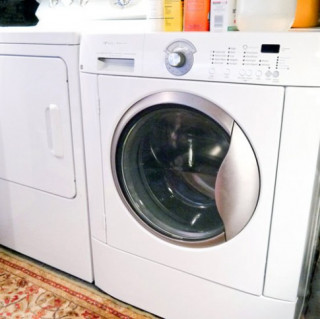 Vệ sinh máy giặt cửa trước siêu dễ
