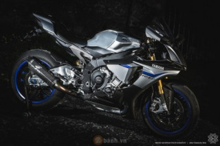 Yamaha R1M mạnh mẽ với loạt đồ chơi giá trị