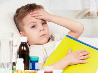 5 sai lầm kinh điển của bố mẹ khiến trẻ ốm yếu liên tục