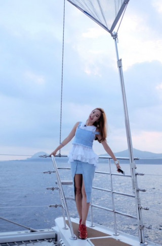 Ca sĩ Minh Hằng xinh như gái Hàn