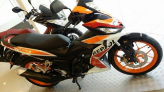 Cận cảnh Honda RS150R Repsol 2016 ngoài đại lý