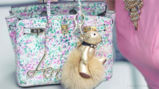 Chị em mê tít phiên bản mới của túi “nhái” trăm triệu