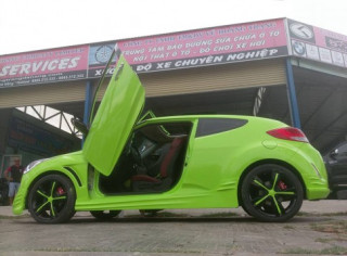 Chiêm ngưỡng Hyundai Veloster độ cửa cắt kéo phong cách Lamborghini độc