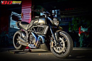 Choáng ngợp với dàn đồ chơi khủng trên chiếc Ducati Diavel độ