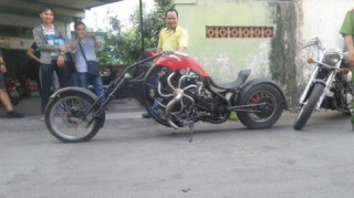 Chopper độ động cơ 7 xy-lanh độc nhất Việt Nam bị tam giữ