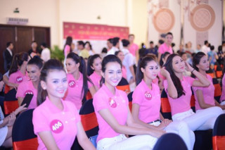 Đã có đơn tố thí sinh trước chung kết HH Hoàn vũ VN