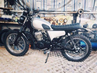 Daelim vs125 up brat track, tracker, cafe racer.