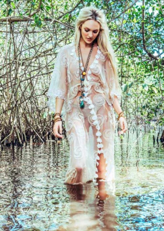 Đắm say với đường cong của Candice Swanepoel