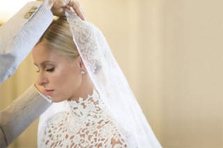 Đằng sau váy cưới đắt giá của cô dâu tỉ phú Nicki Hilton