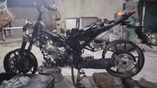 Exciter 150 độ dàn chân Ducati Hypermotard 1100S 2008 đang hình thành