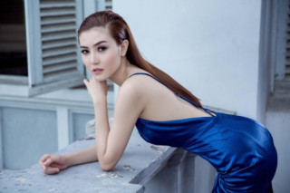 Giải Đồng Siêu mẫu diện váy bó quyến rũ