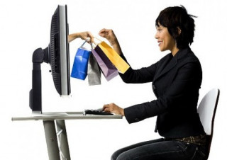 Giật khách, giao hàng giả: Thủ đoạn buôn online mới