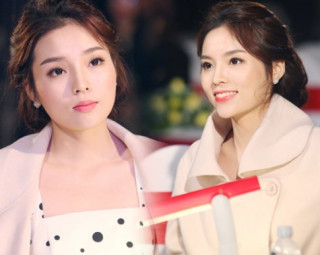 Hoa hậu Kỳ Duyên bối rối vì váy bó sát