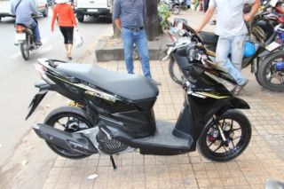 Honda Click 125i độ nổi bật với dàn chi tiết hàng hiệu