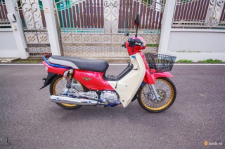 Honda Super Cub độ đầy phong cách tại Thái Lan