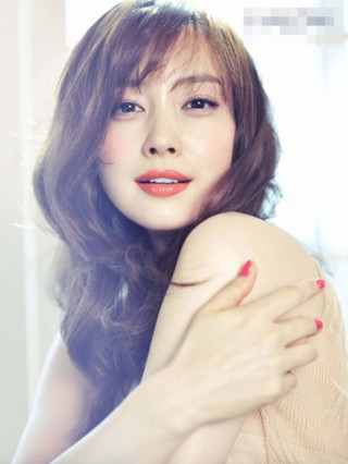 Hot girl xấu xí