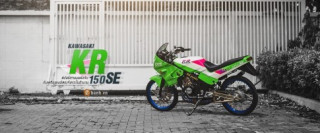 Kawasaki Kips đầy phong cách trong bộ cánh hàng hiệu