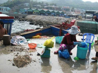 Khánh Hòa: Đảo du lịch ngập rác