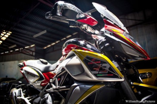 MV Agusta Stradale 800 trong bản độ đầy mê hoặc của biker Sài Gòn