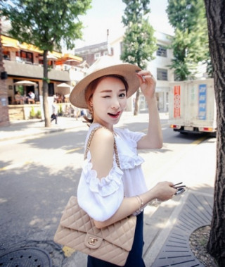 Những mẫu áo khiến bạn thêm yêu cái nóng mùa hè