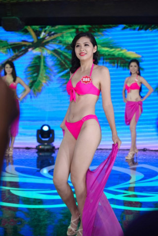 Nữ sinh Hà Nội giảm 8kg để đi thi Hoa hậu Hoàn vũ VN