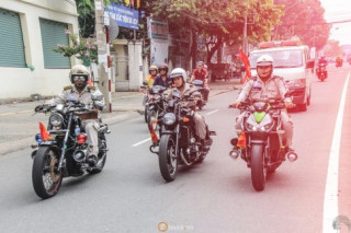 Quái thú Yamaha VMax độ bánh béo hầm hố tại đất Biên Hòa