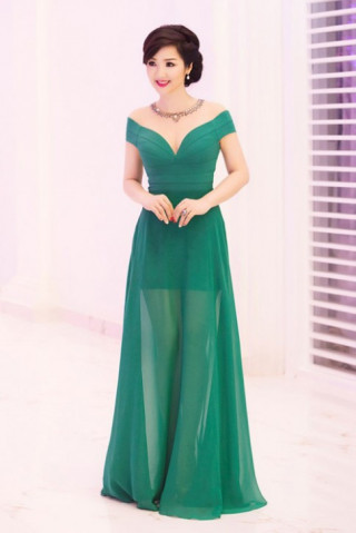 Thời trang 7X gợi cảm của hoa hậu Giáng My